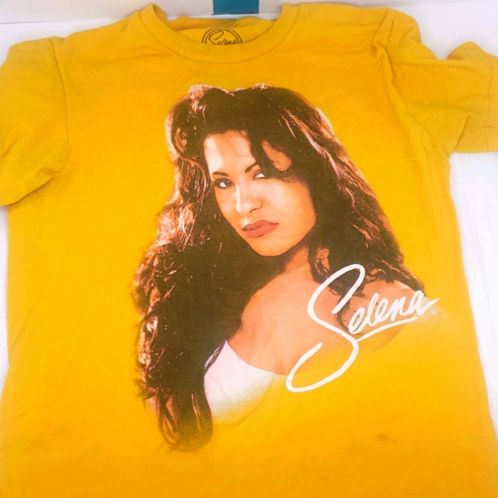 Selena Yellow Photo T-Shirt